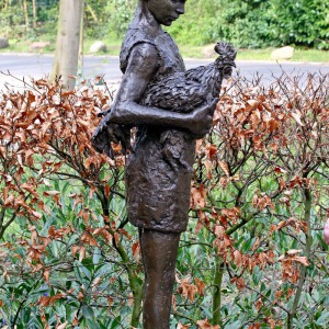 Fille avec coq école Mozart 1976